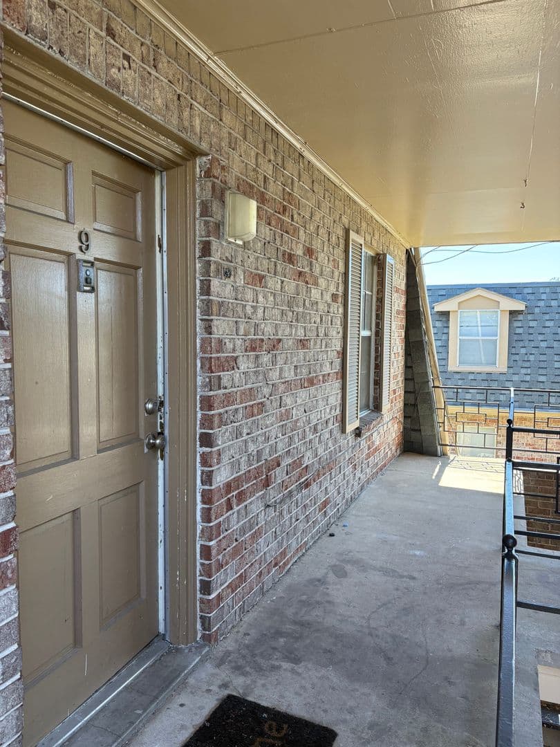 River Ridge Apartment: 10542 Jefferson Hwy.