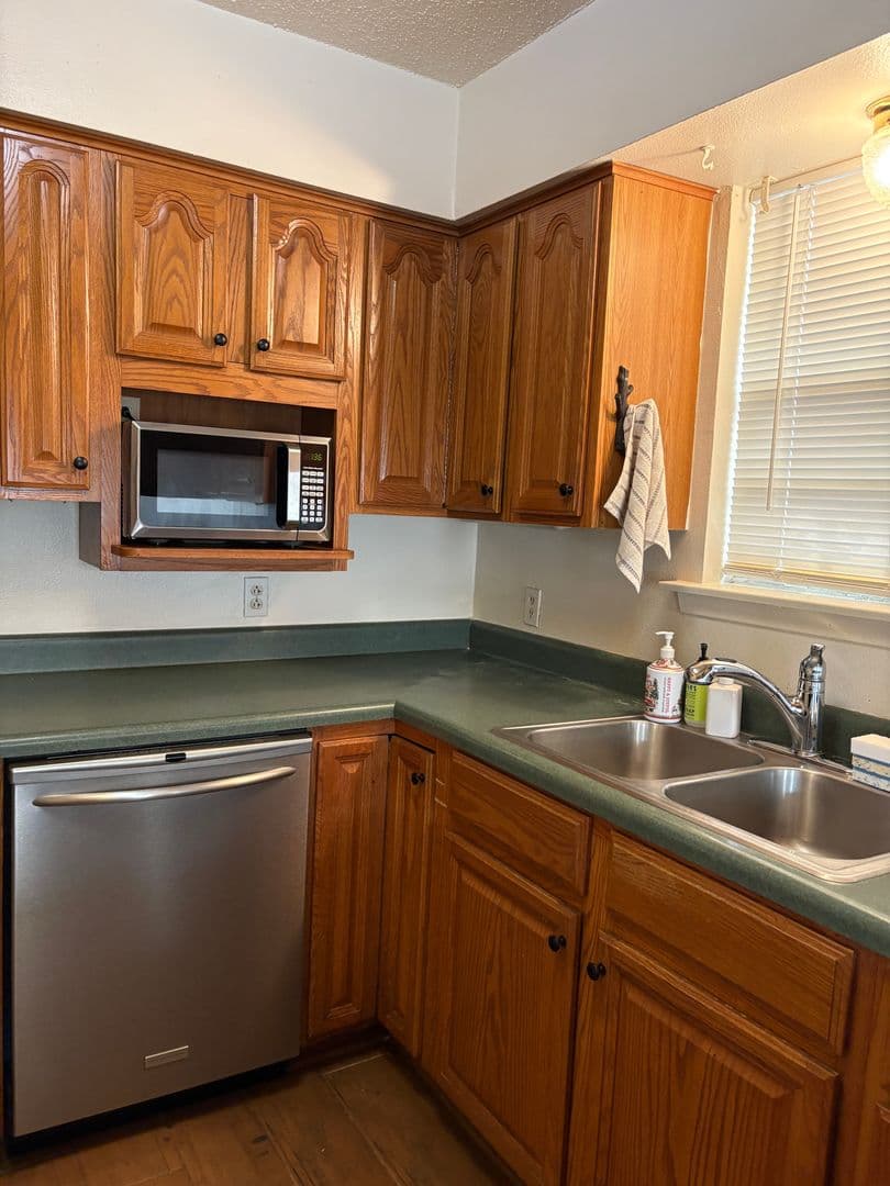 New Orleans House: 1827 8th St.
