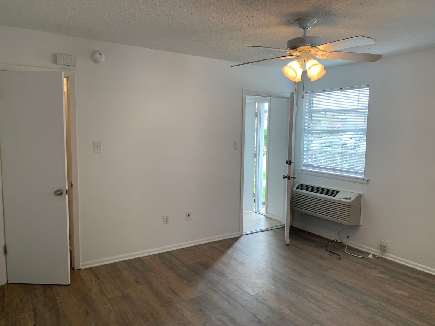 Metairie Apartment: 105-117 Raspberry Ln.