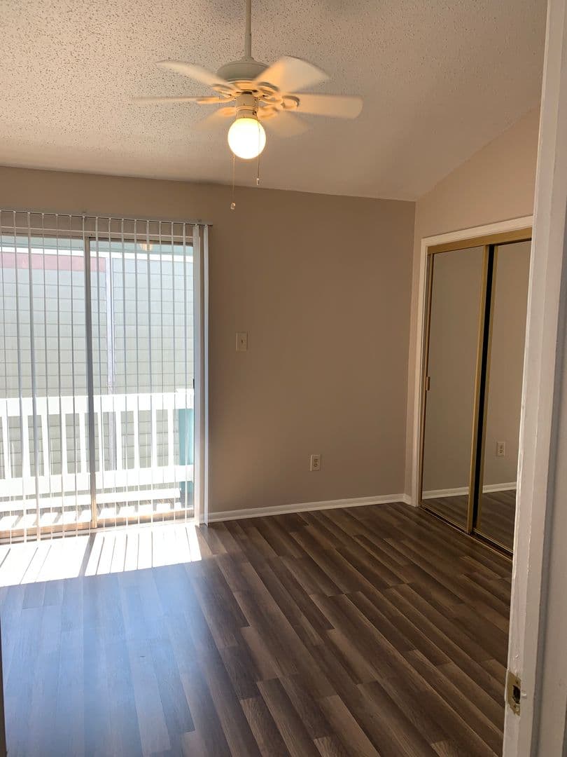Metairie Apartment: 2224 Pasadena Ave.