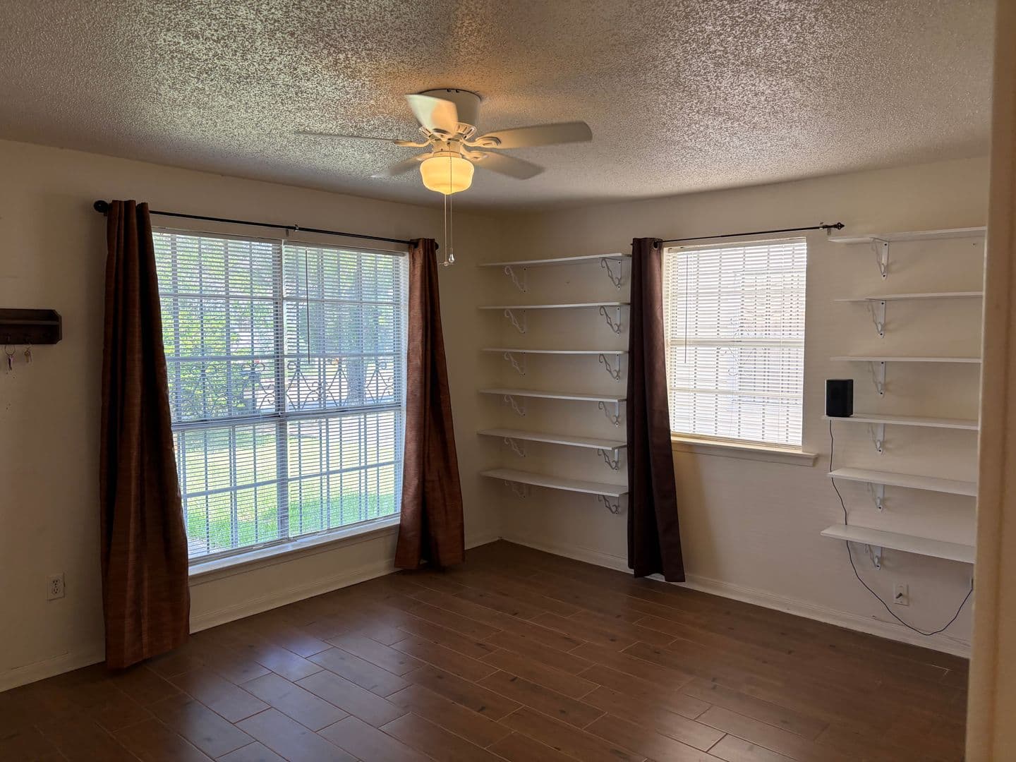 New Orleans House: 1827 8th St.