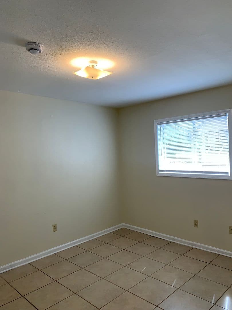New Orleans Apartment: 1520-26 Lesseps St.
