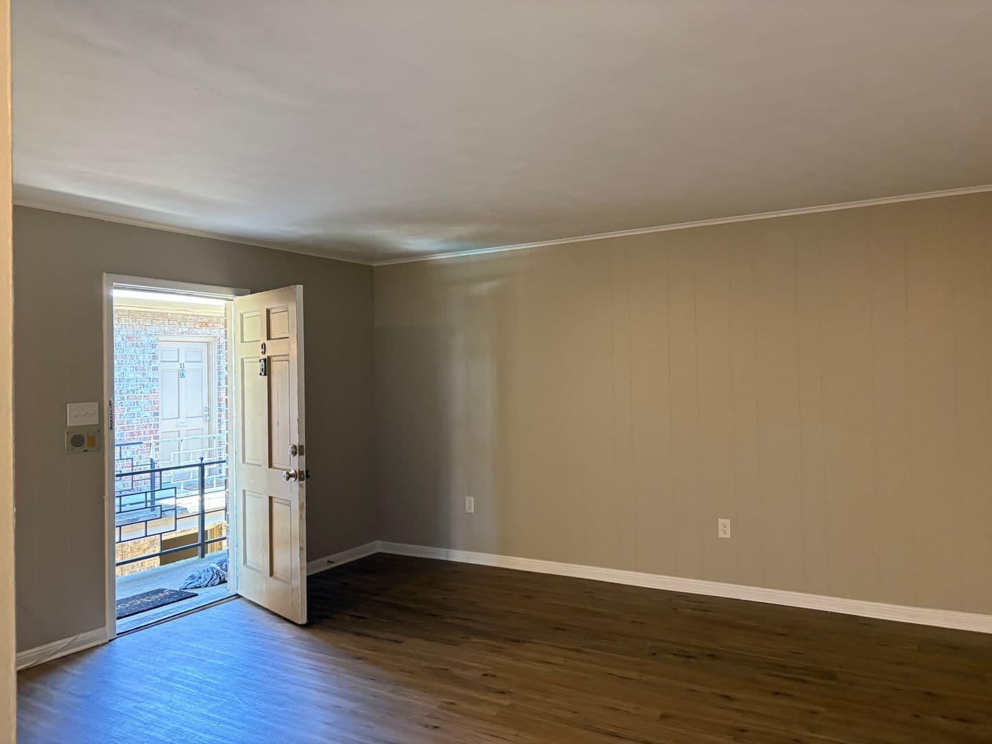 River Ridge Apartment: 10542 Jefferson Hwy.
