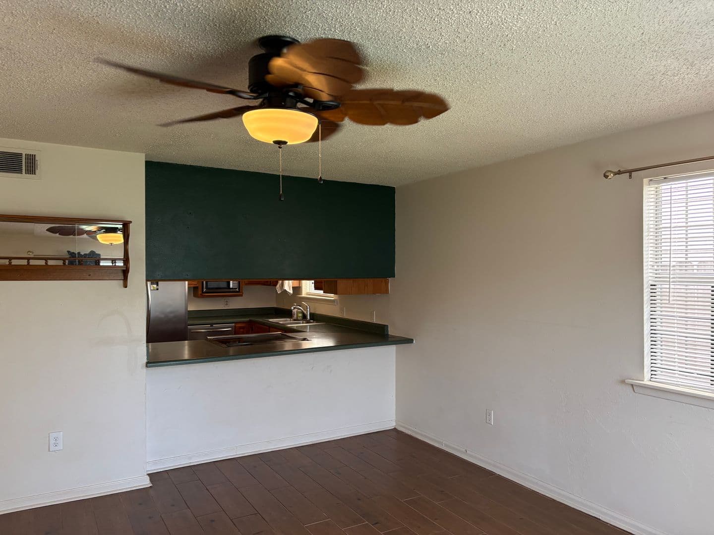 New Orleans House: 1827 8th St.