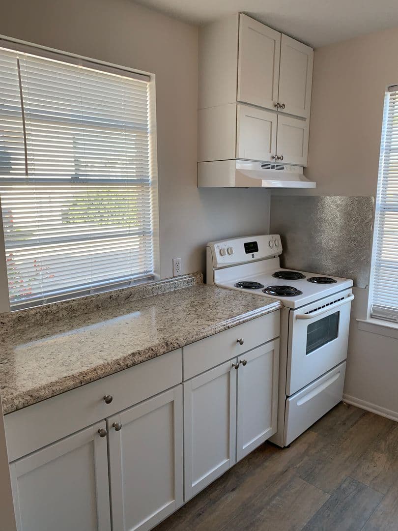 Metairie Apartment: 105-117 Raspberry Ln.