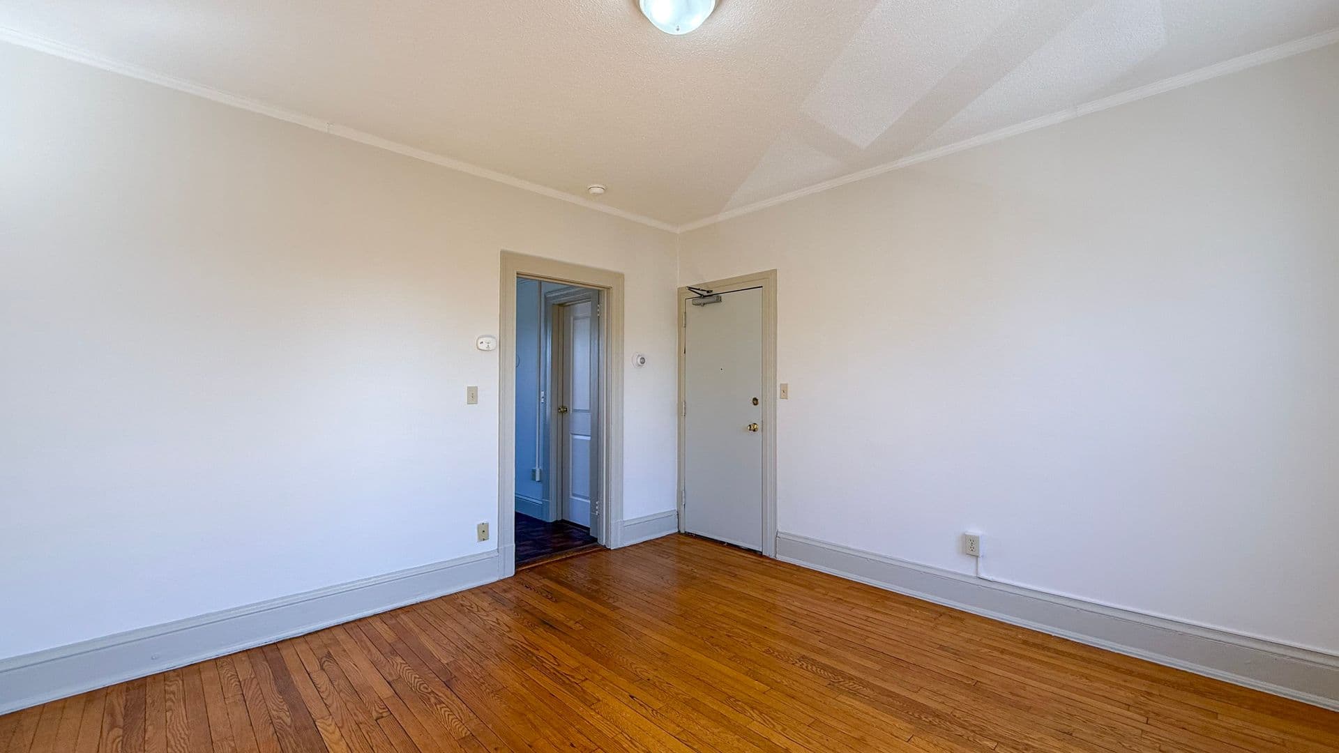 Hartford Apartment: 60-62 School St