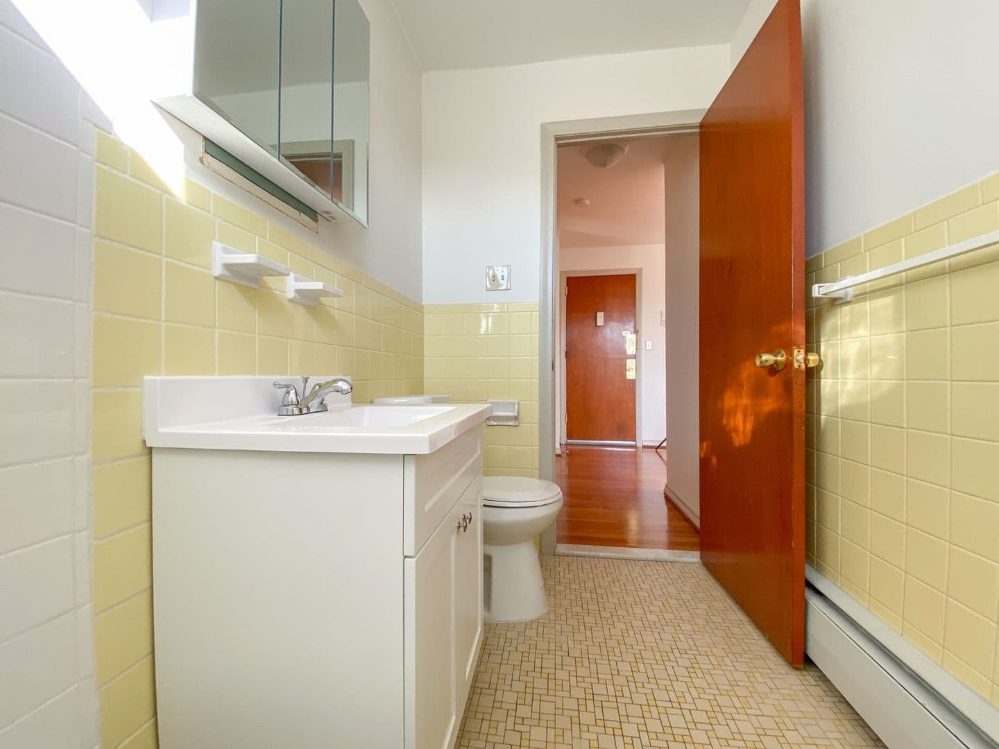 Hartford Apartment: 10 Lincoln St