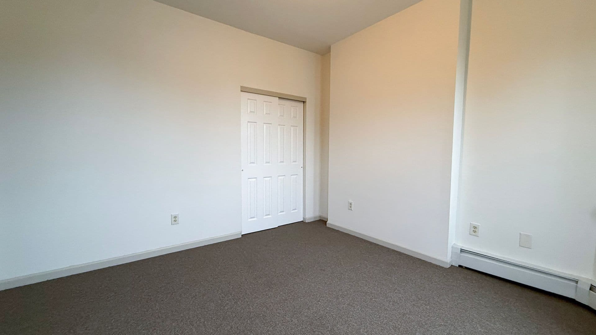 Hartford Apartment: 686-688 Broad St