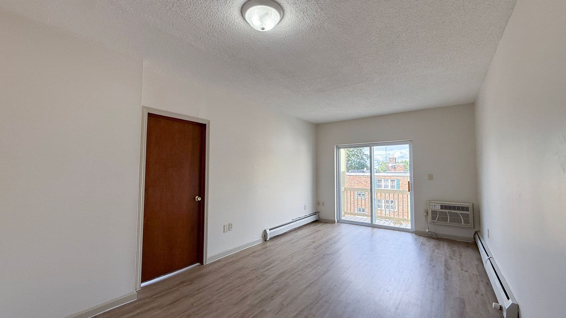 Hartford Apartment: 45 Allen Pl