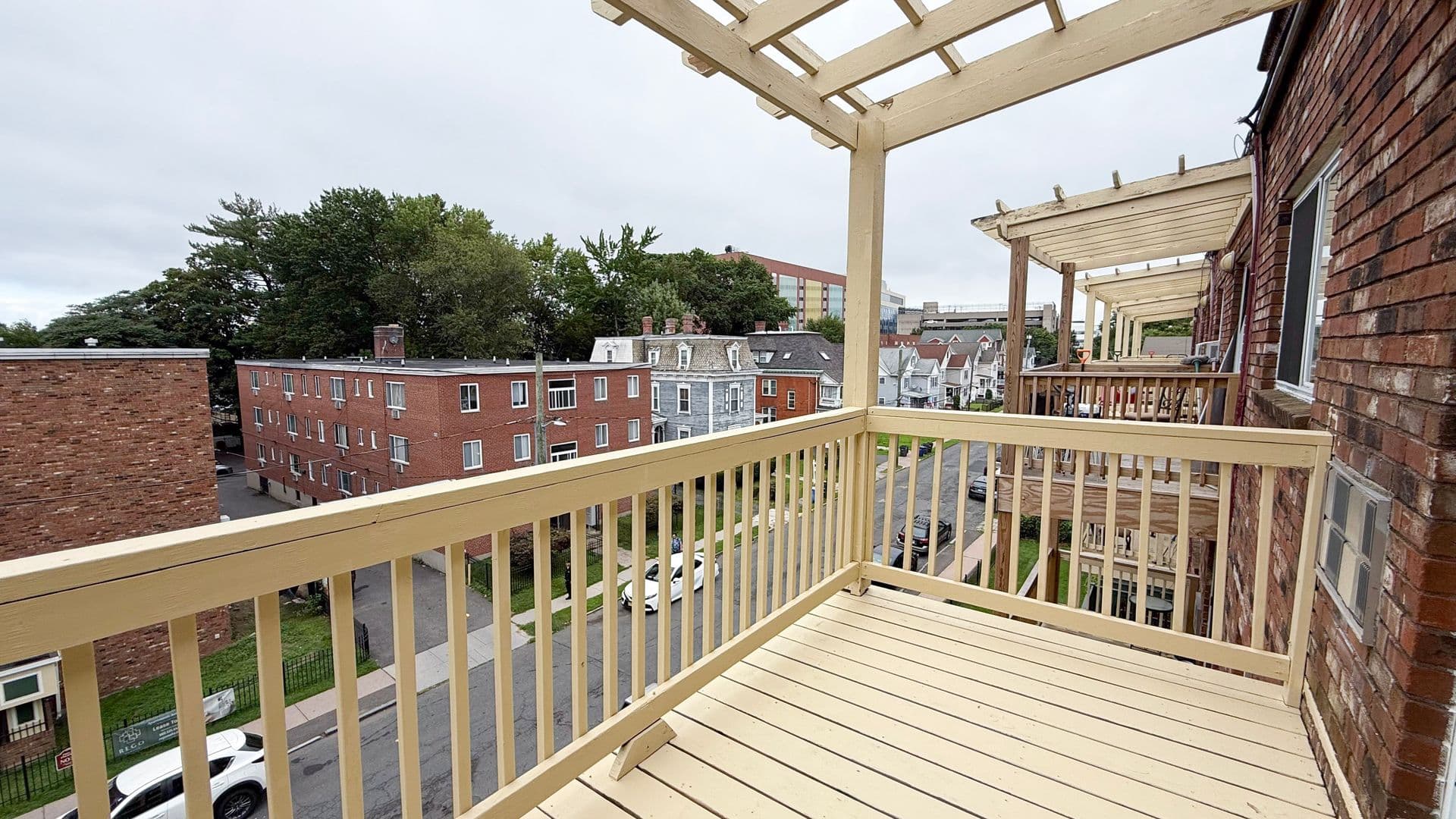 Hartford Apartment: 45 Allen Pl