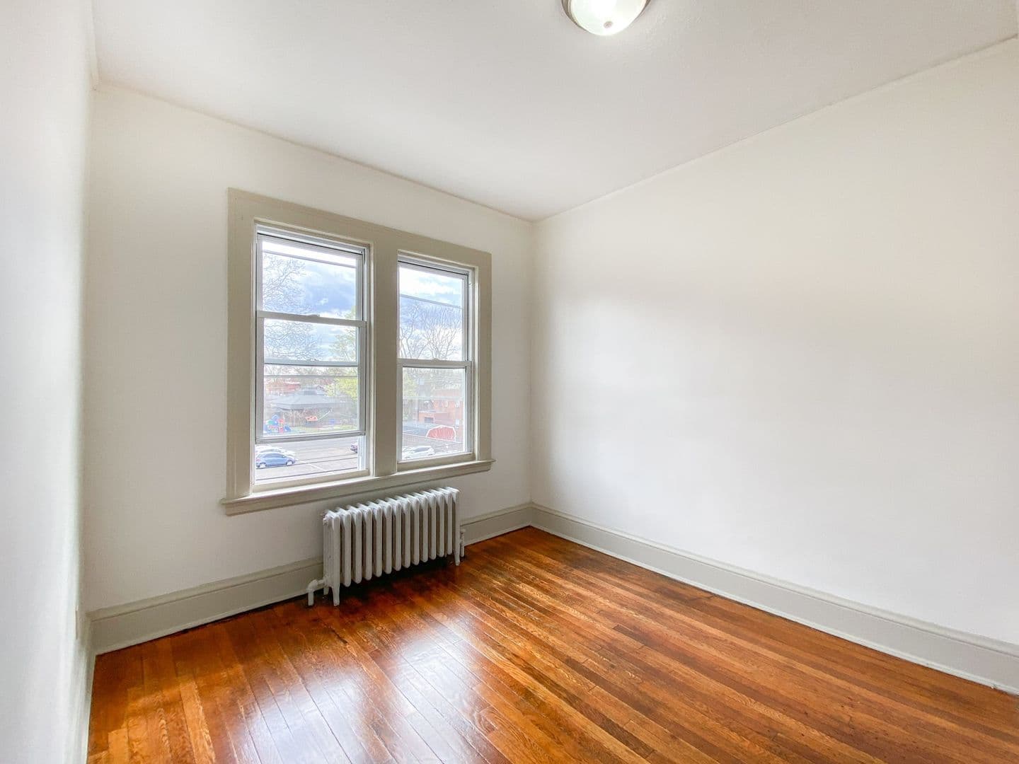 Hartford Apartment: 46 Grace St