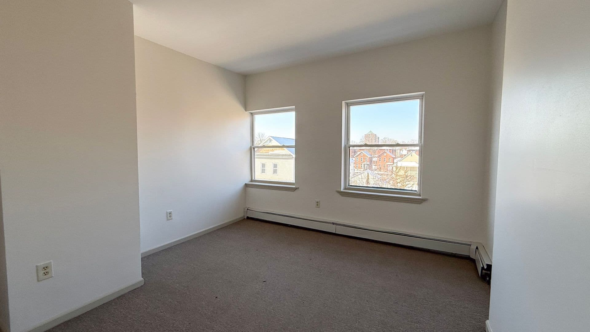Hartford Apartment: 670-676 Broad St