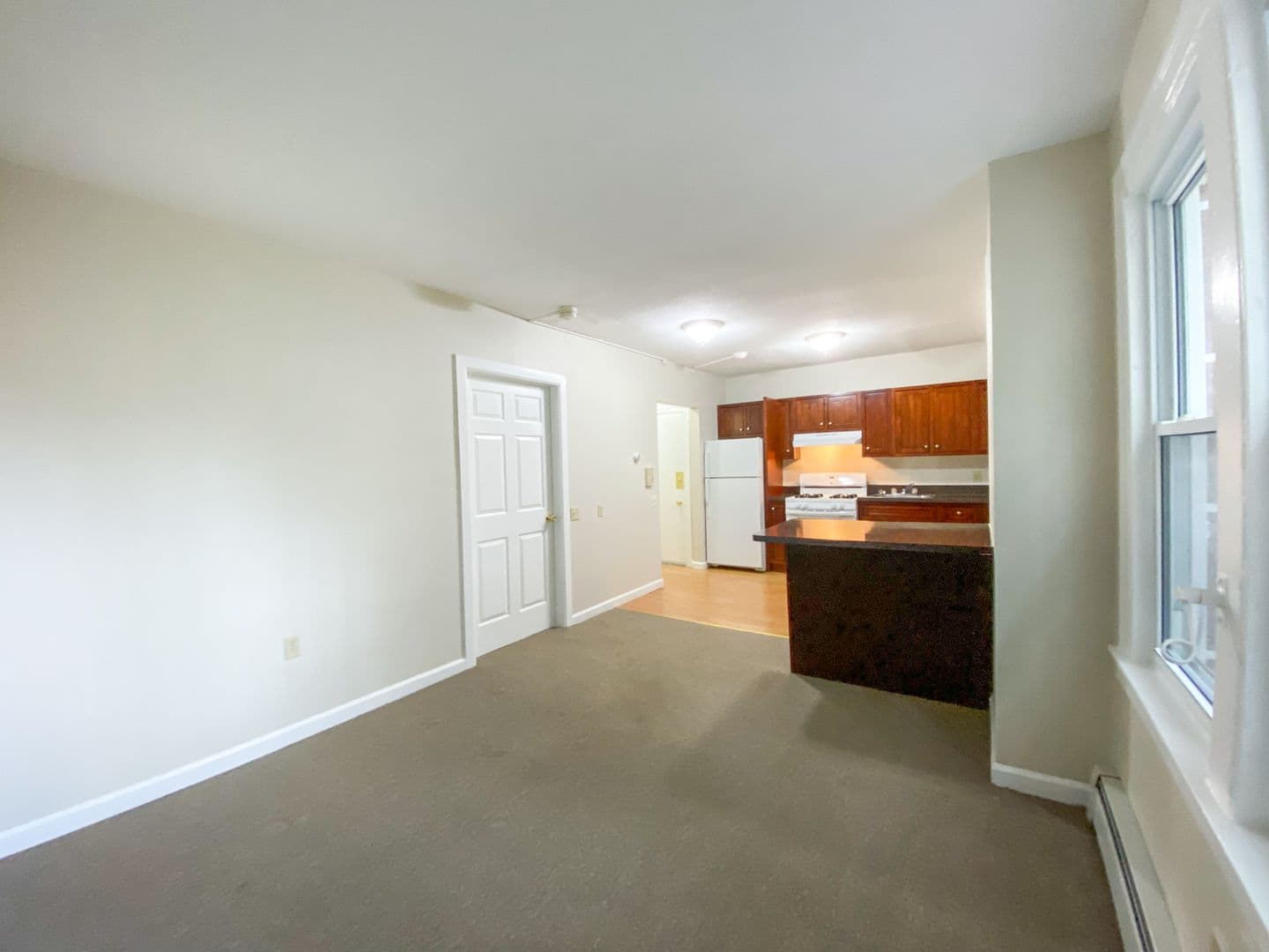 Hartford Apartment: 37-39 Dorothy St