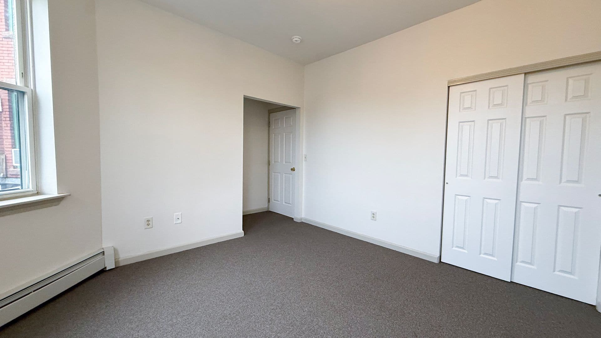 Hartford Apartment: 686-688 Broad St
