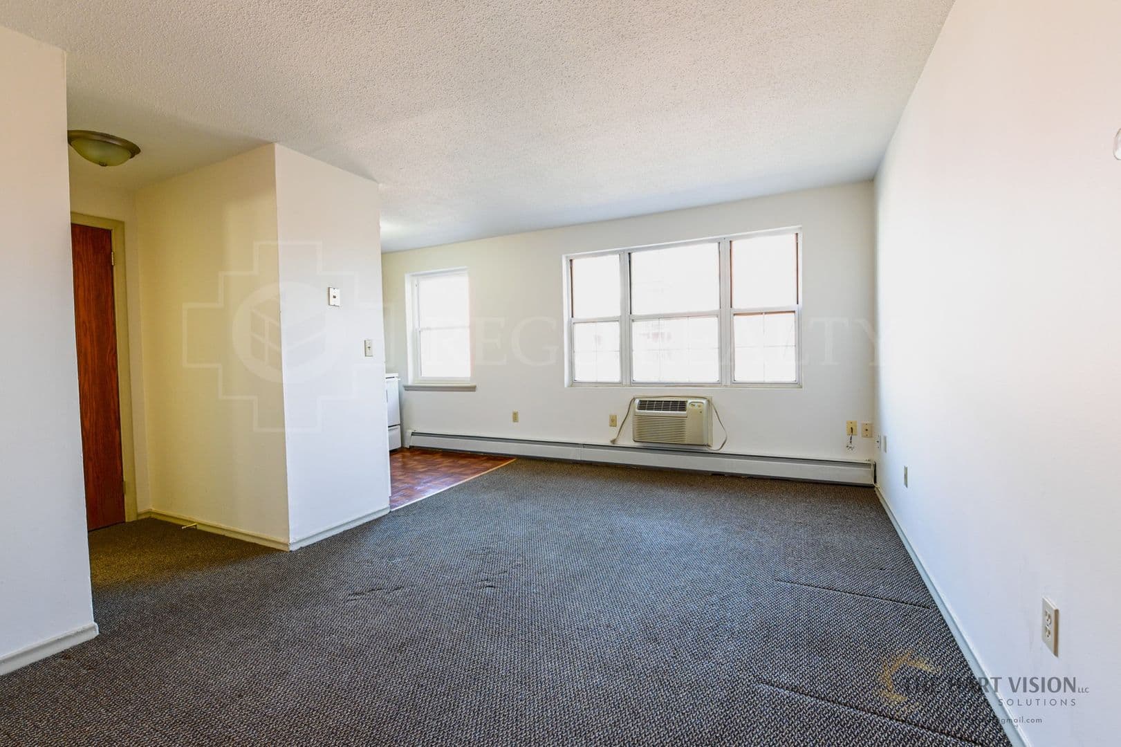 Hartford Apartment: 322 Hudson St