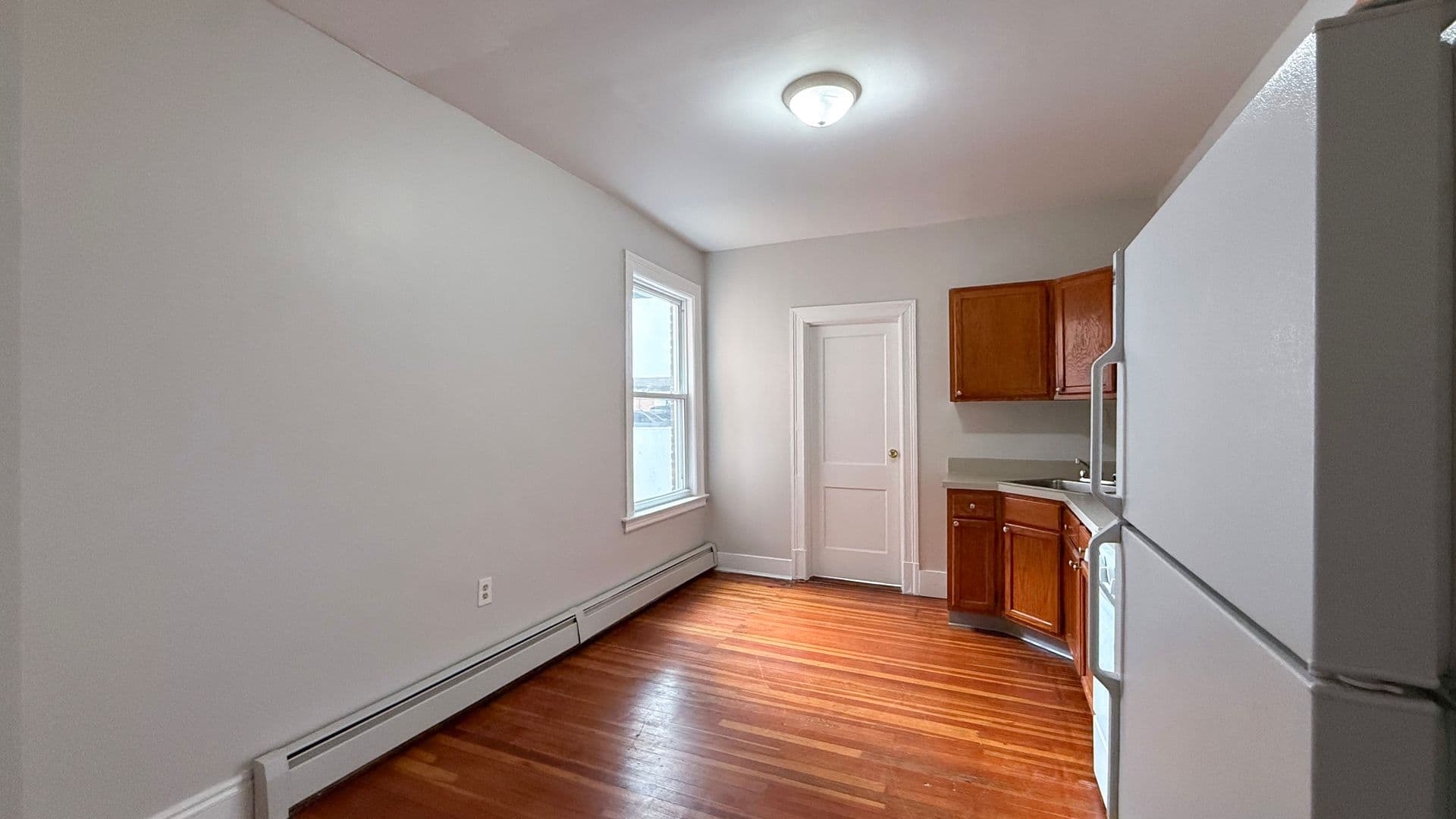 Hartford Apartment: 291 Buckingham St