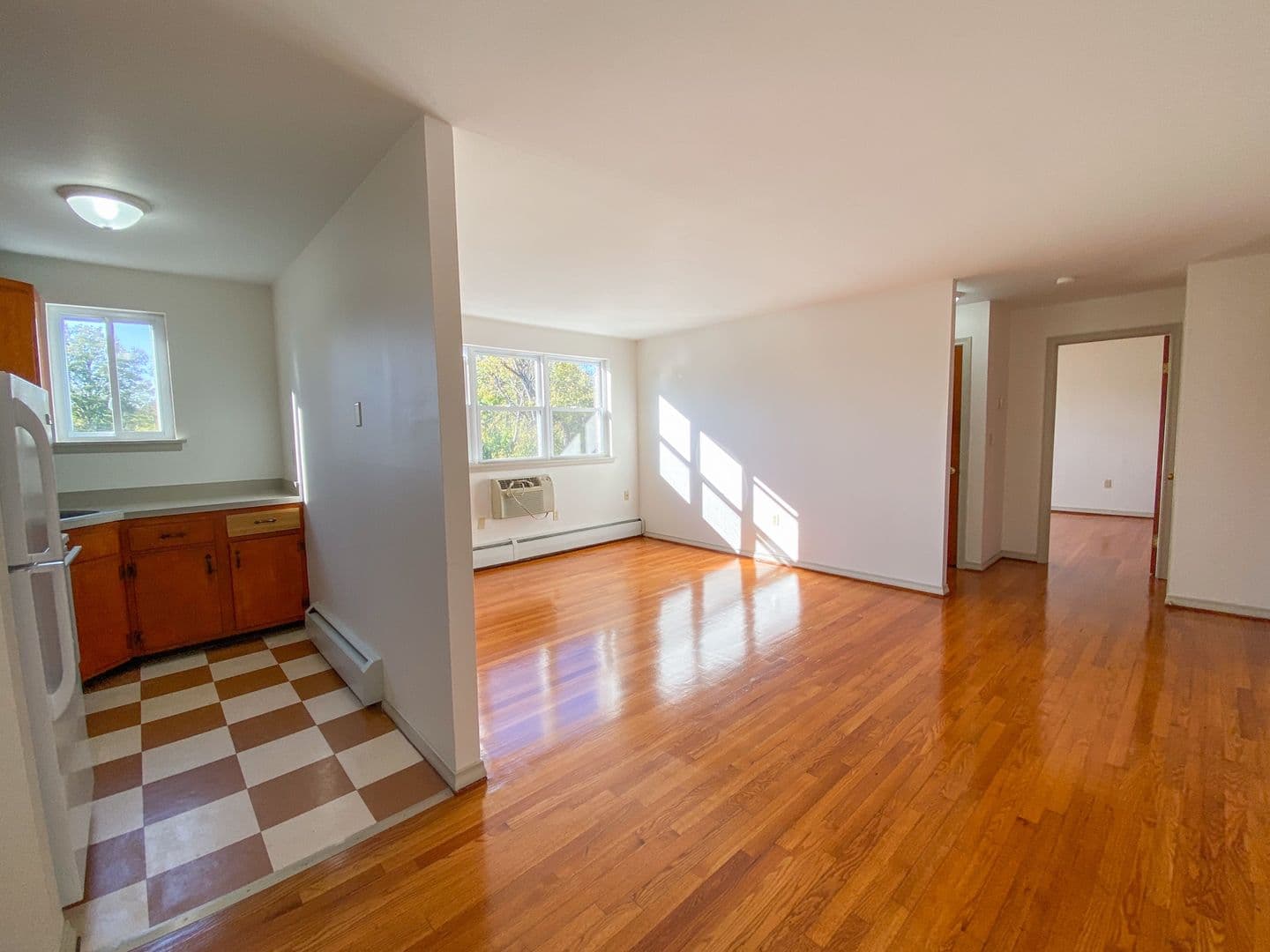 Hartford Apartment: 10 Lincoln St