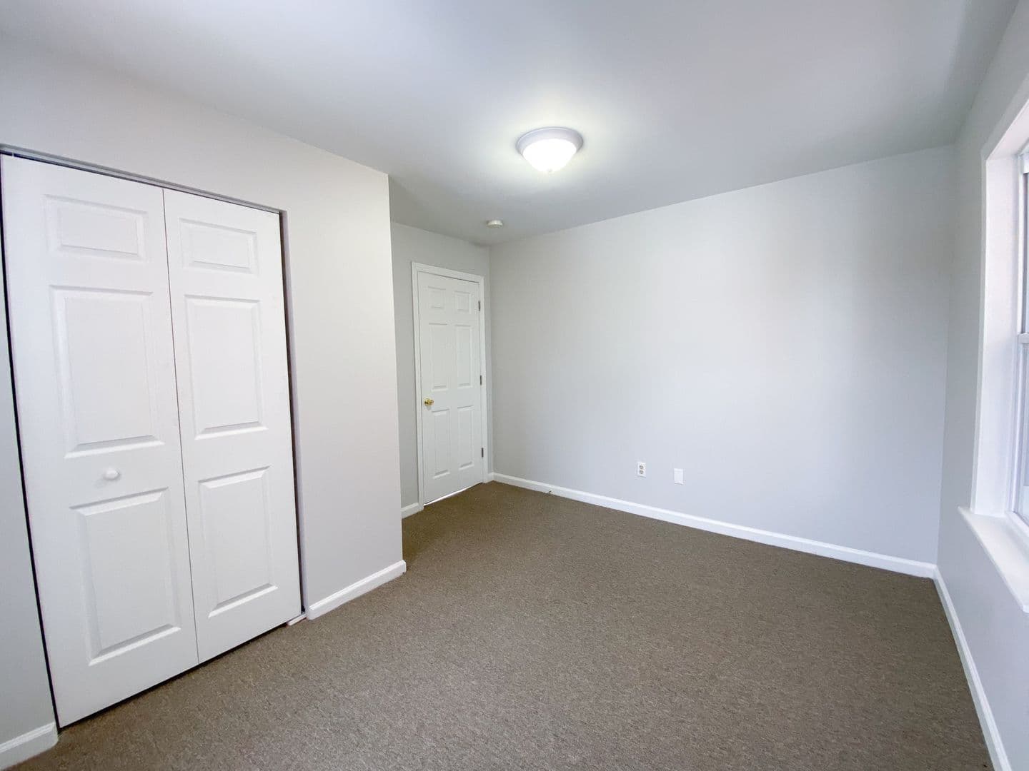 Hartford House: 158 Ward St