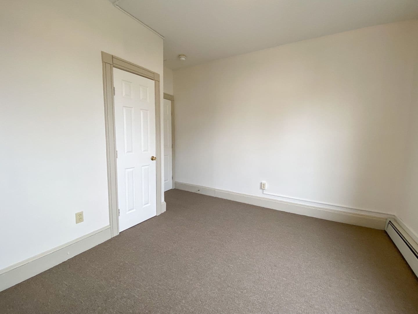 Hartford Apartment: 31-33 Bond St