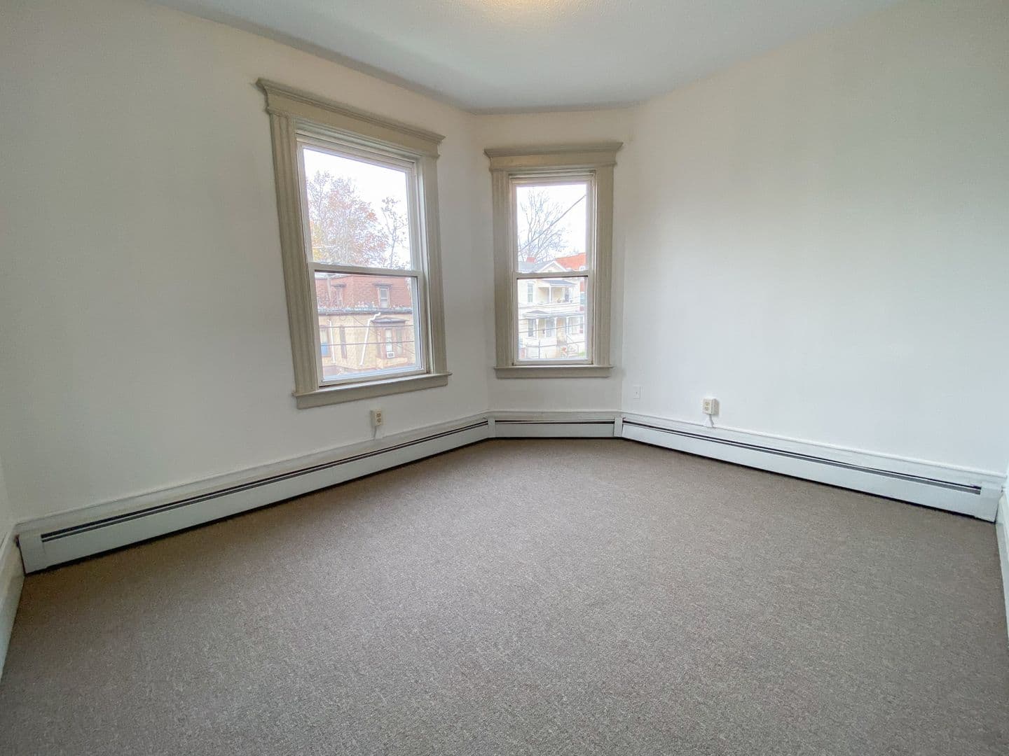 Hartford Apartment: 31-33 Bond St