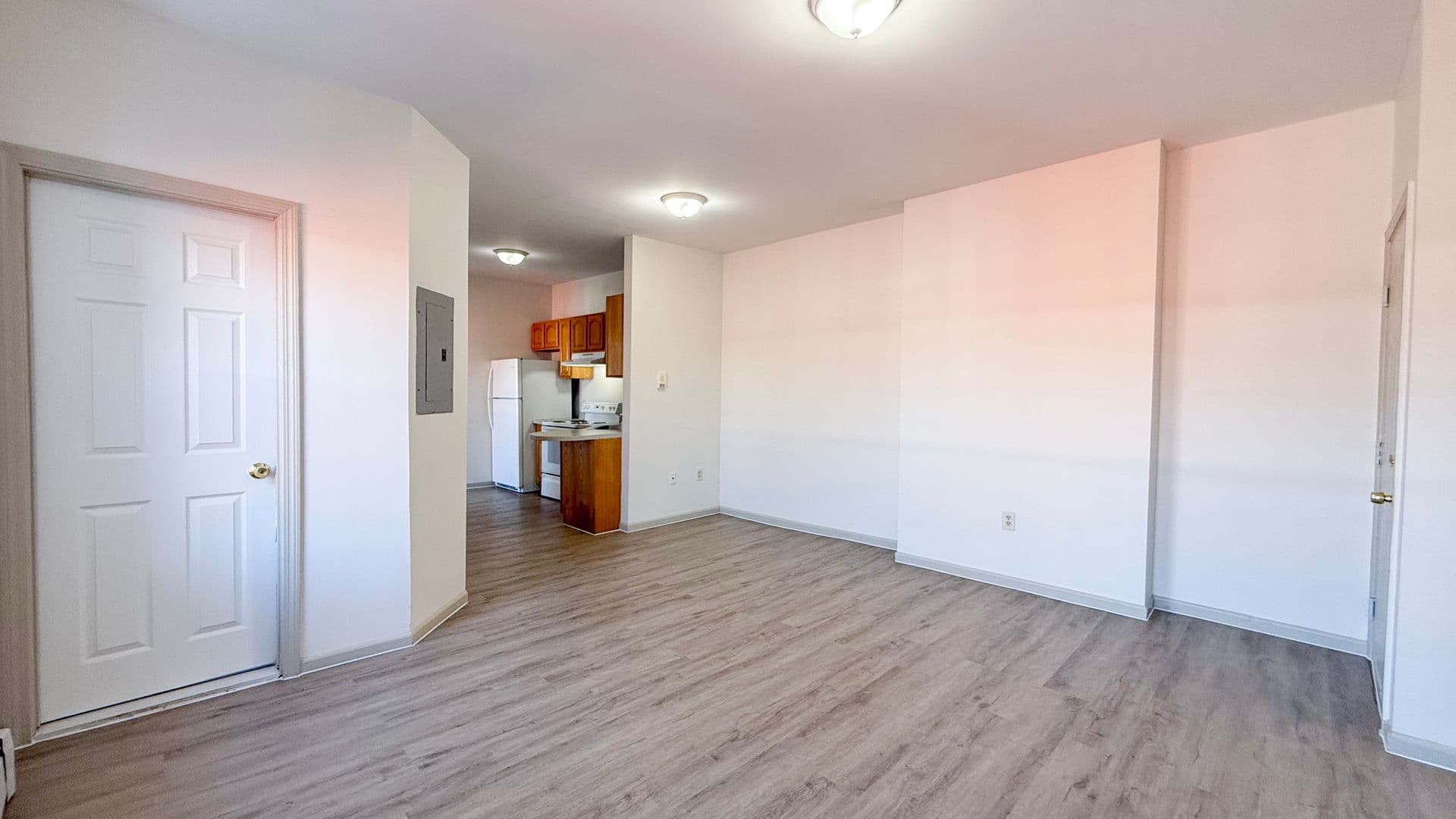 Hartford Apartment: 670-676 Broad St