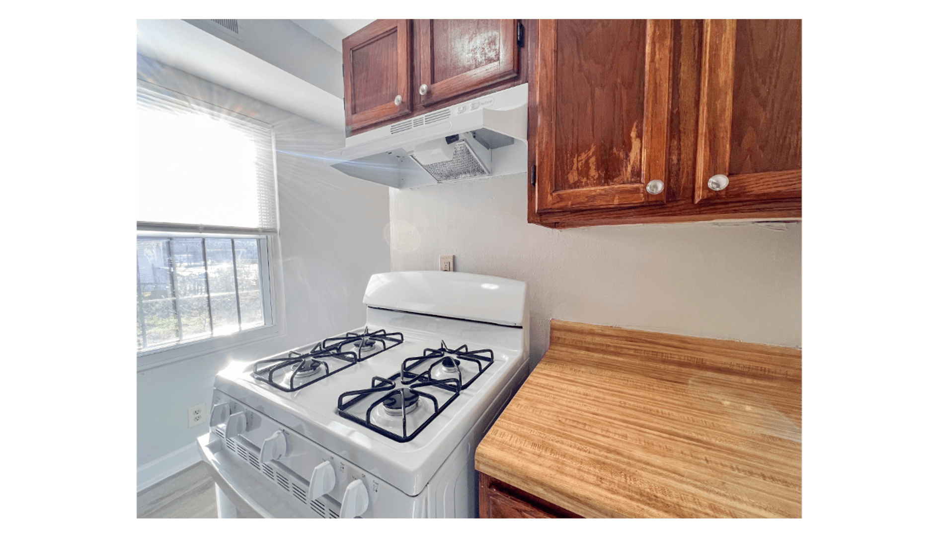Hartford Apartment: 116 Brook St