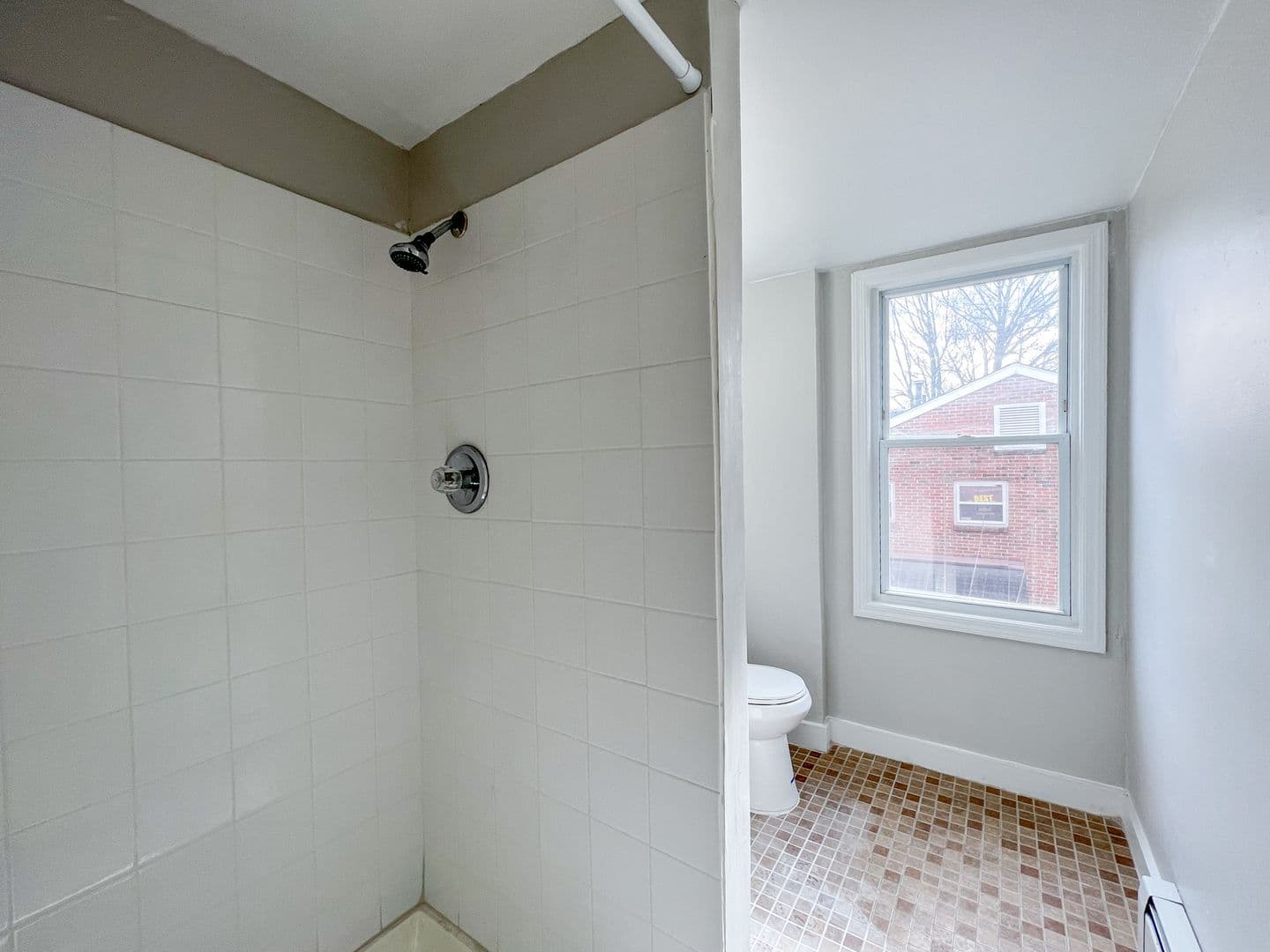 Hartford Apartment: 10 Winter St