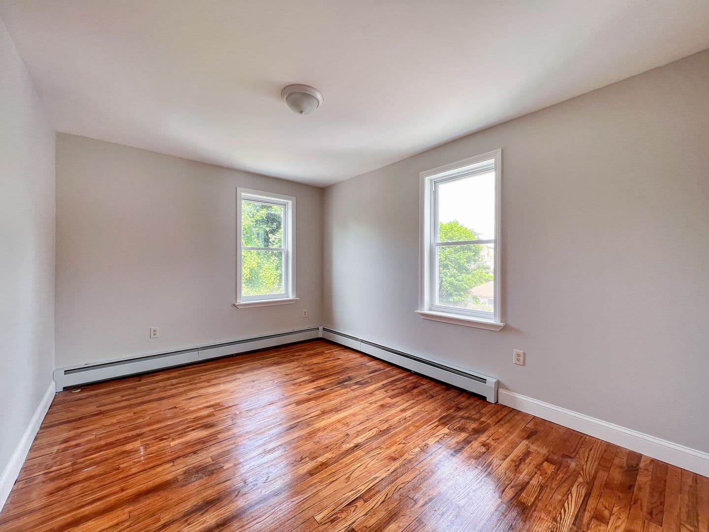 Hartford Apartment: 451-455 Edgewood St