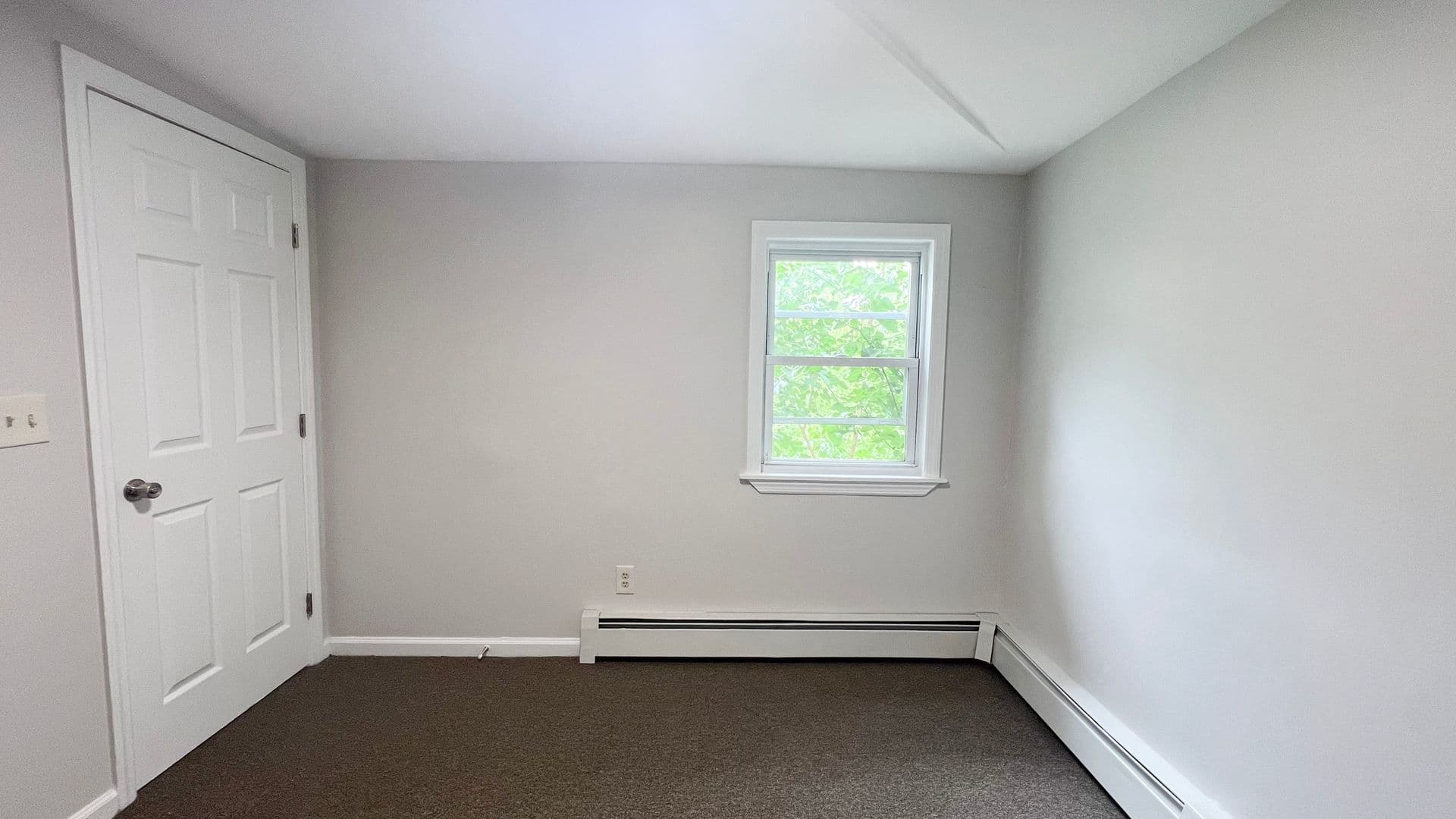 Hartford Apartment: 295 Franklin Ave