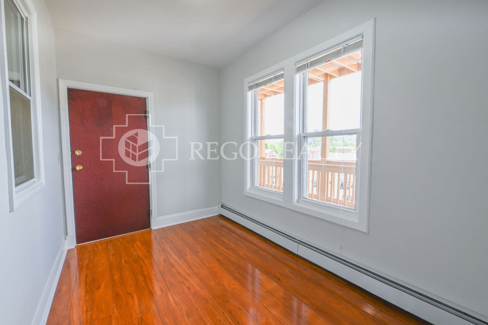 Hartford Apartment: 291 Buckingham St
