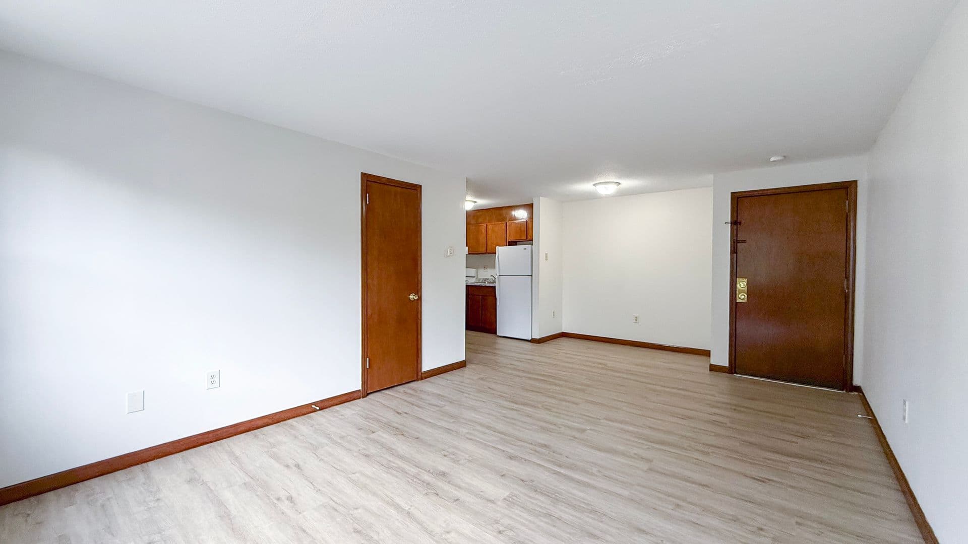 Hartford Apartment: 50 Allen Pl
