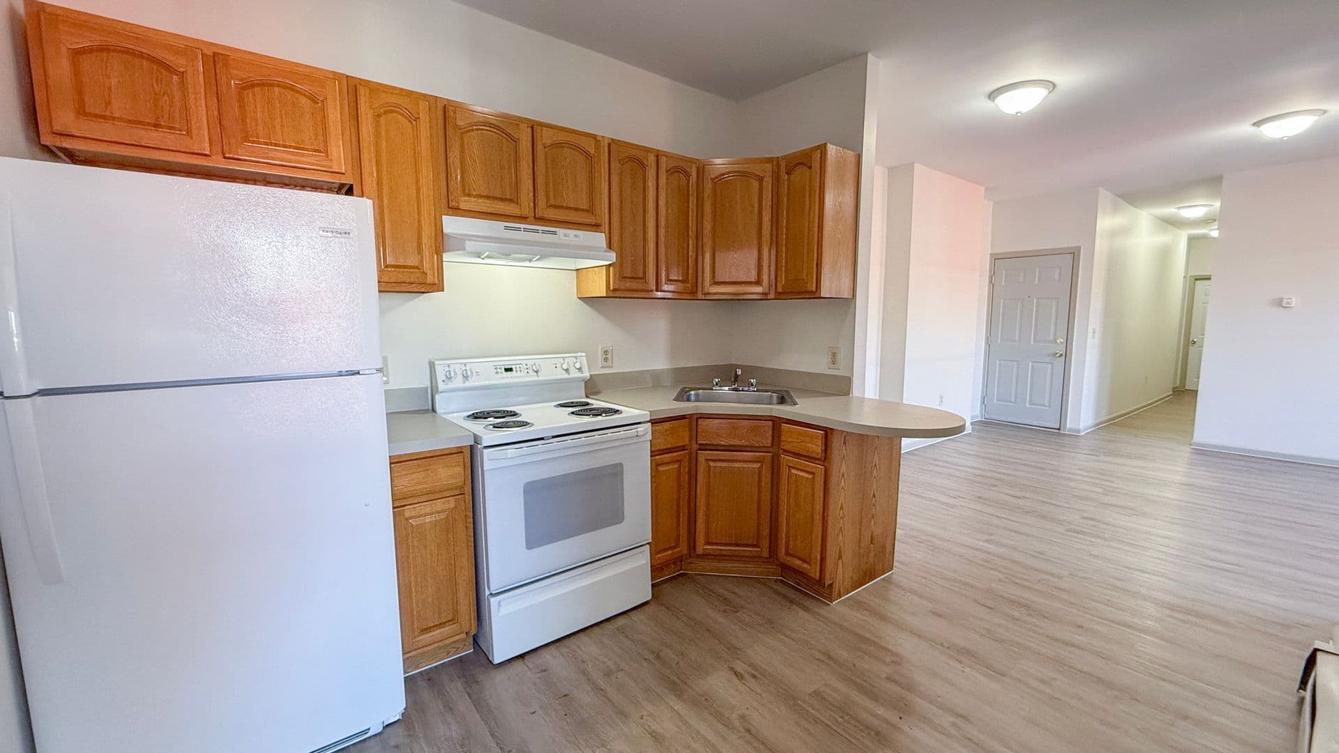 Hartford Apartment: 670-676 Broad St