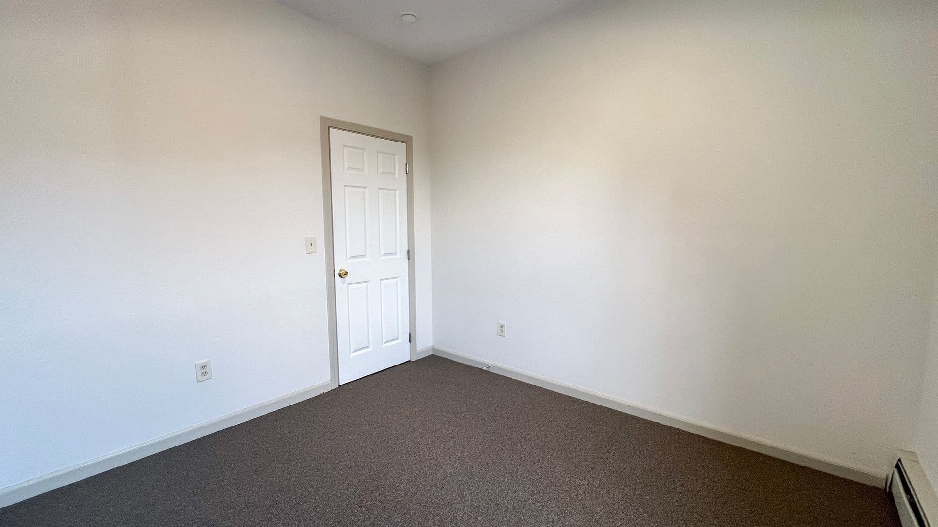 Hartford Apartment: 686-688 Broad St