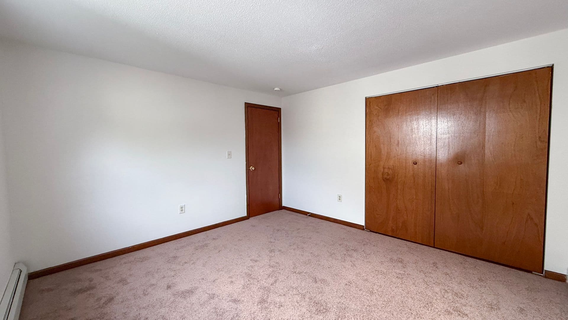 Hartford Apartment: 50 Allen Pl