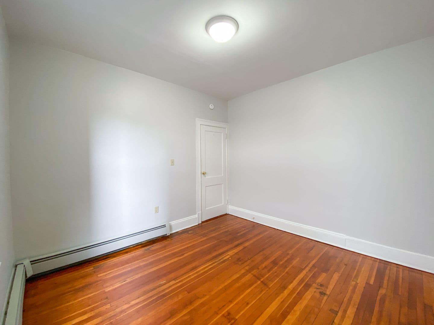 Hartford Apartment: 291 Buckingham St