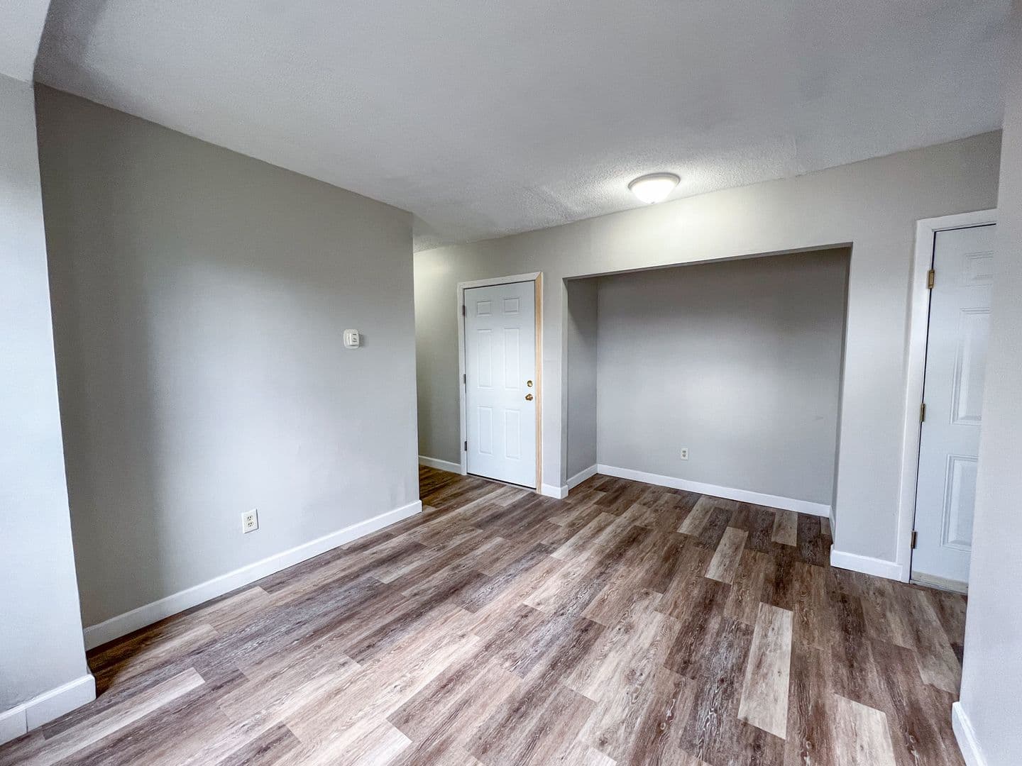 Hartford Apartment: 10 Winter St