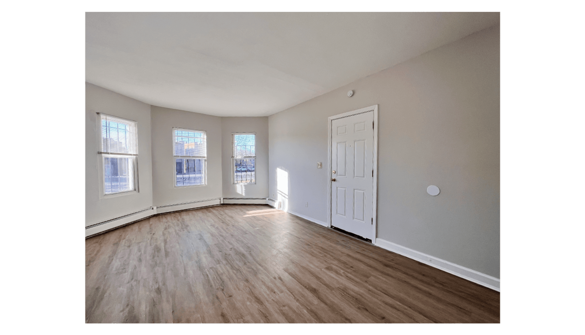 Hartford Apartment: 116 Brook St