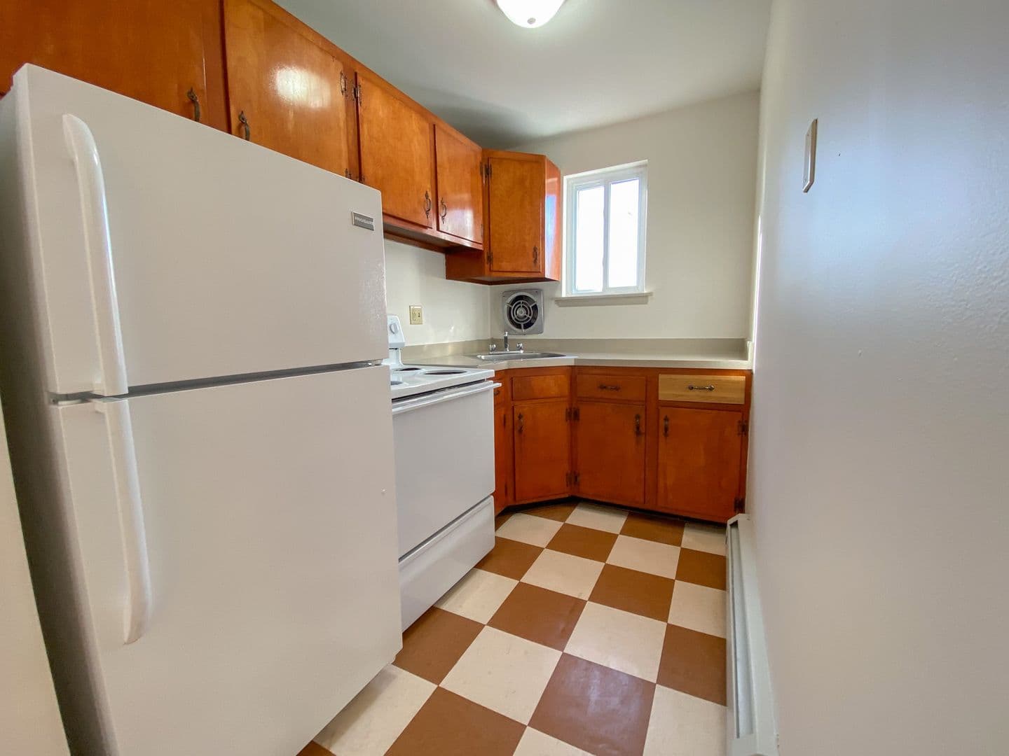 Hartford Apartment: 10 Lincoln St