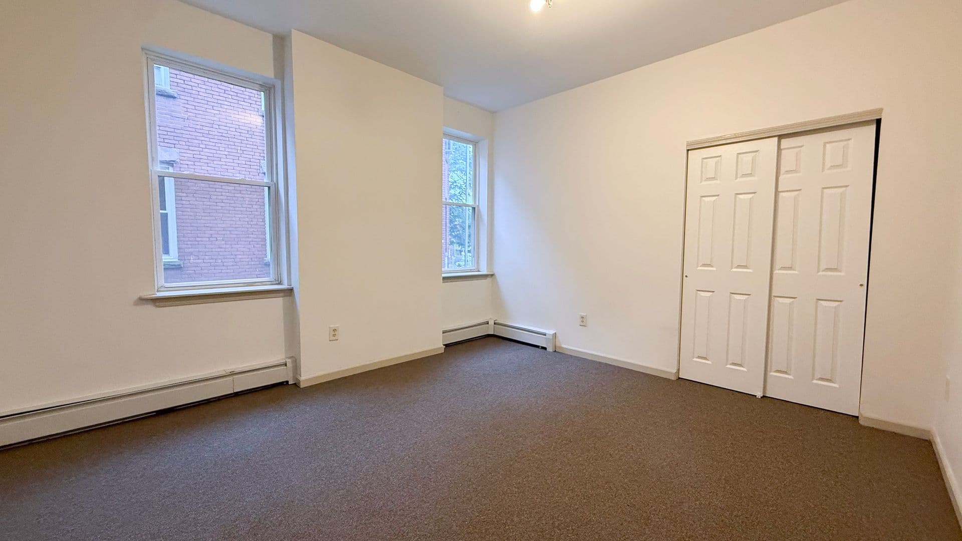Hartford Apartment: 686-688 Broad St