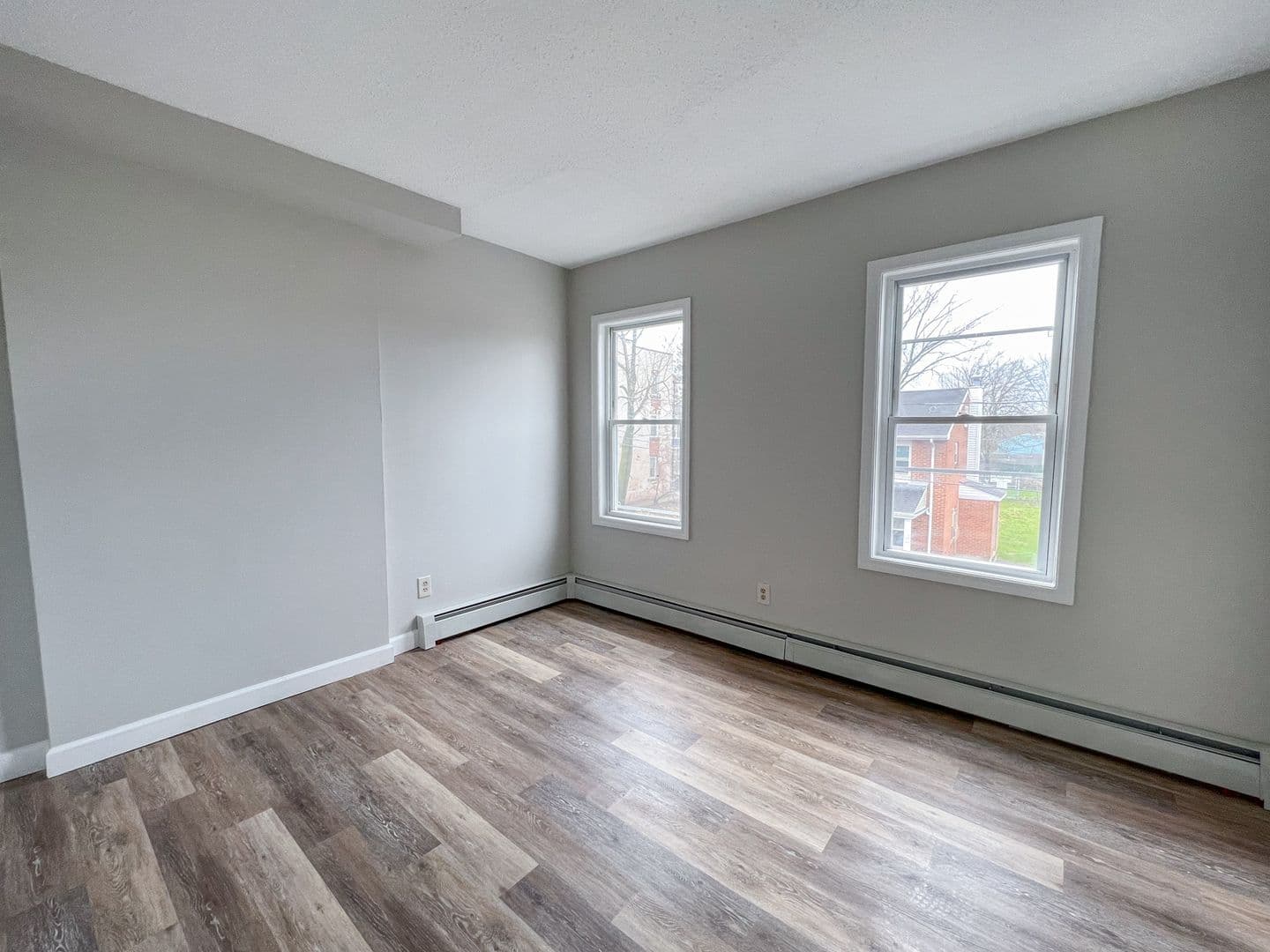 Hartford Apartment: 10 Winter St
