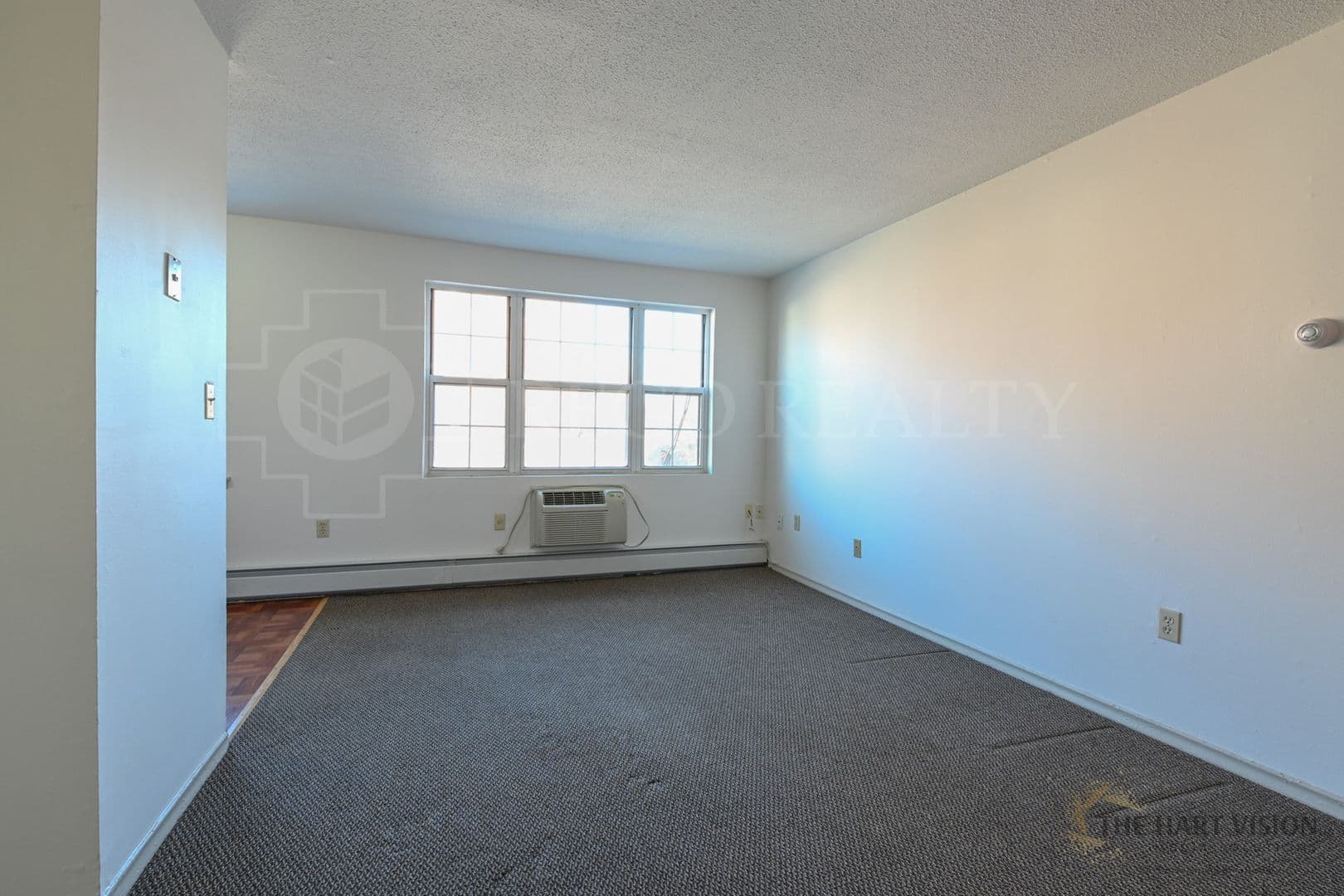 Hartford Apartment: 322 Hudson St