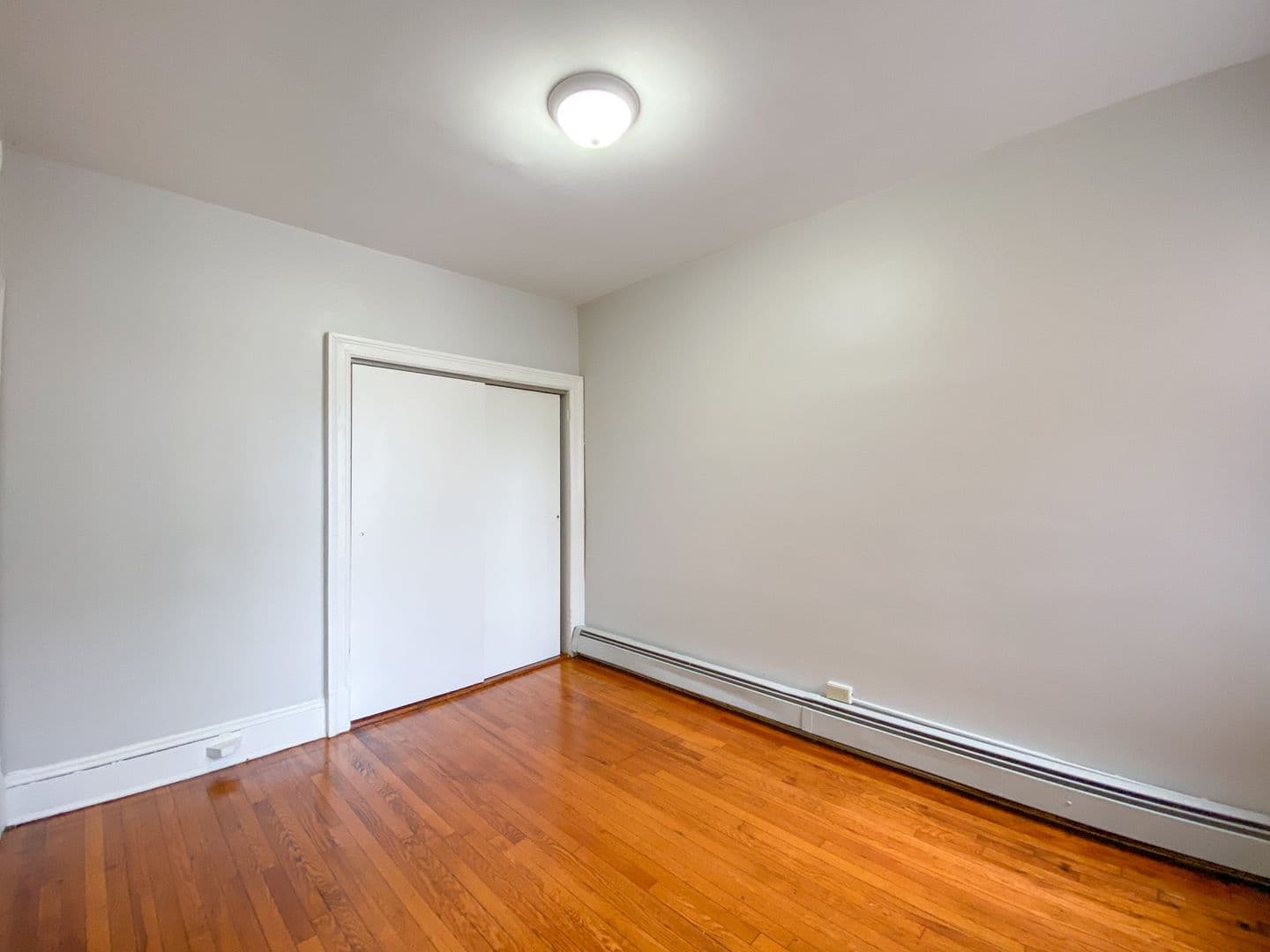 Hartford Apartment: 291 Buckingham St