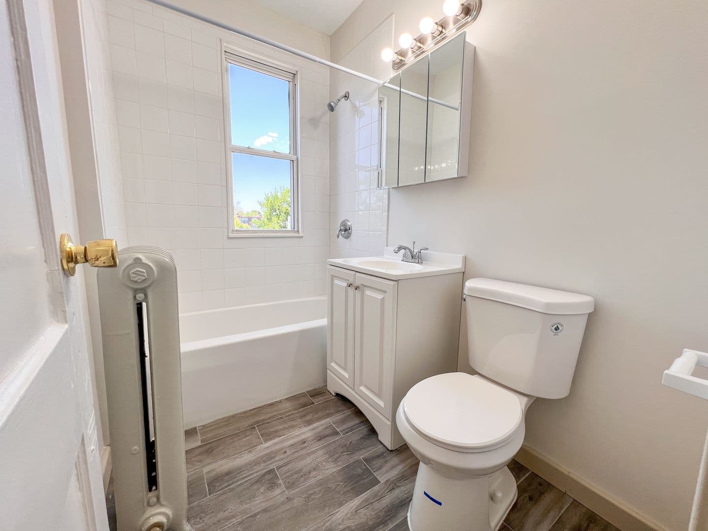 Hartford Apartment: 808-812 Maple Ave