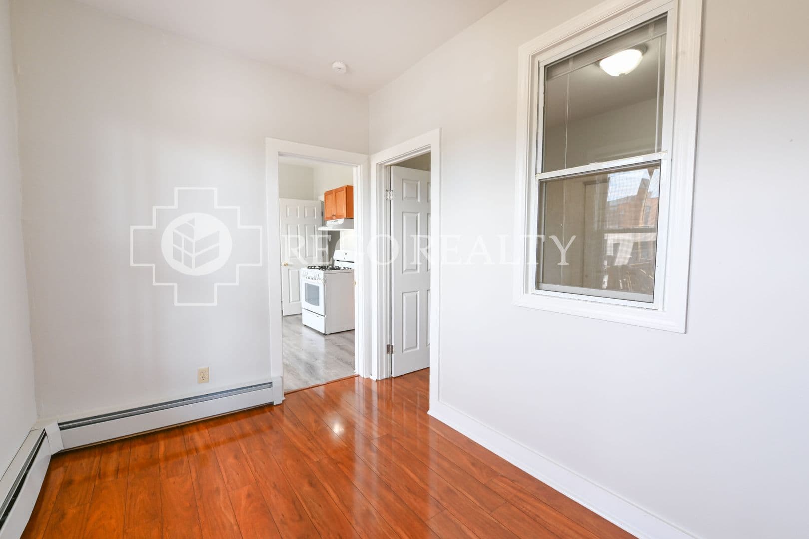 Hartford Apartment: 291 Buckingham St