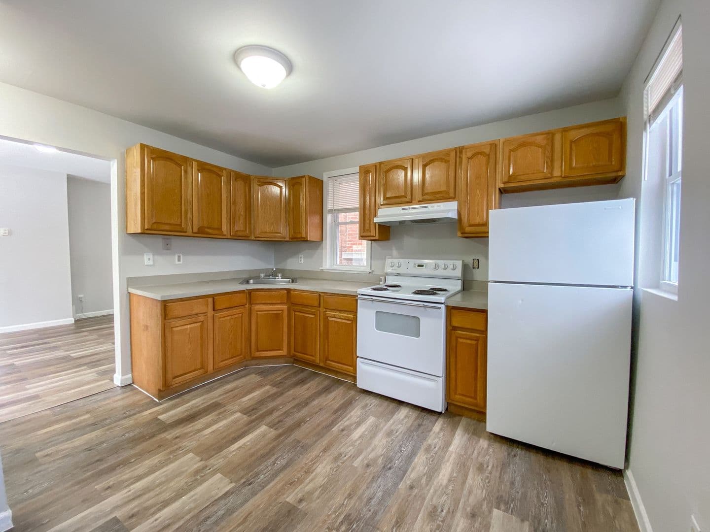Hartford House: 158 Ward St