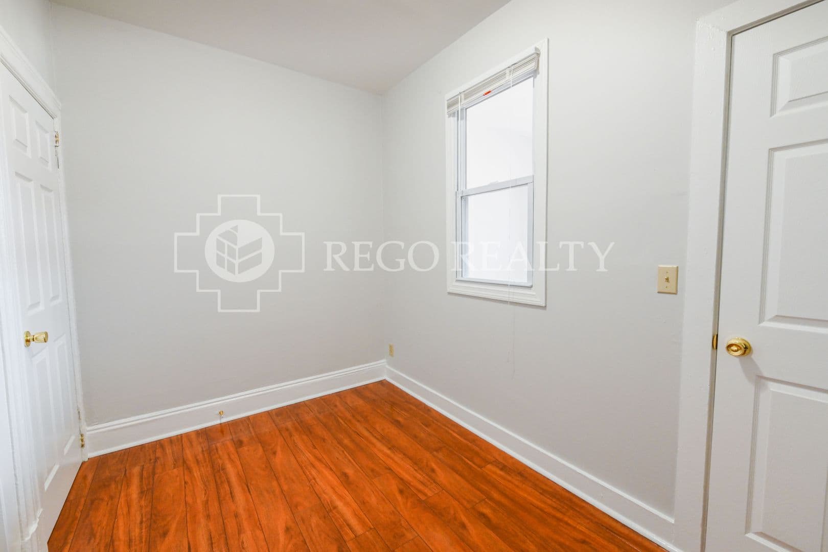 Hartford Apartment: 291 Buckingham St