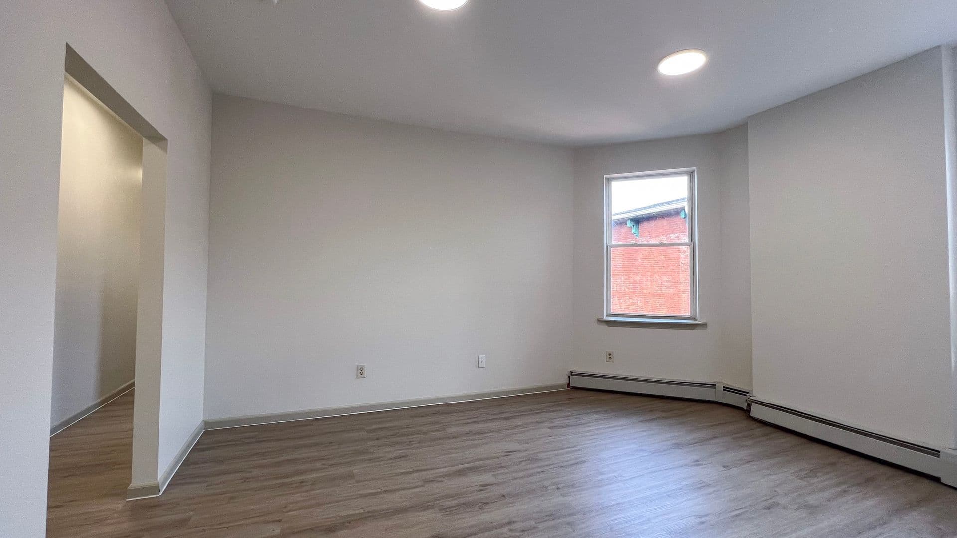 Hartford Apartment: 686-688 Broad St