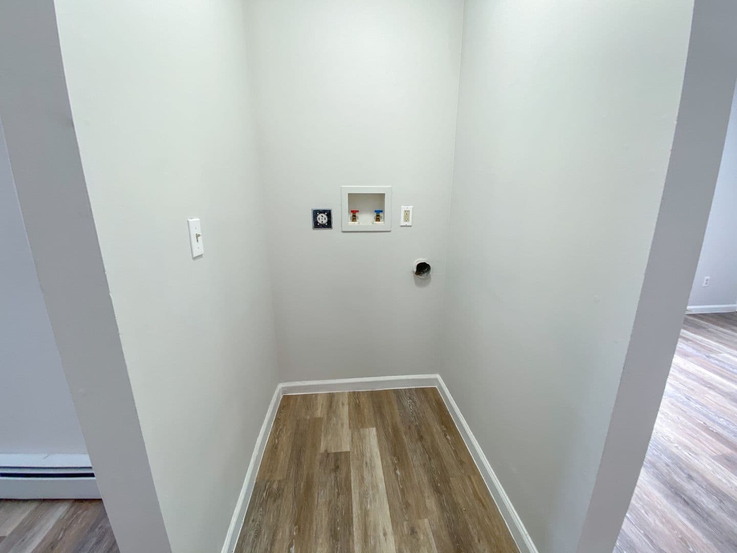 Hartford House: 158 Ward St