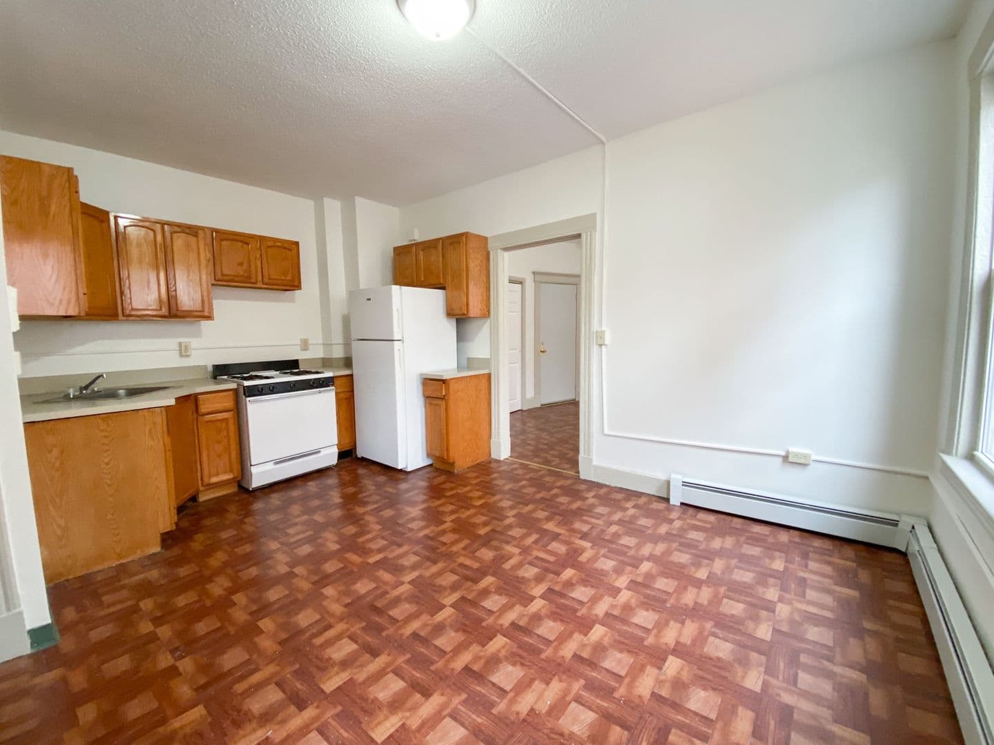 Hartford Apartment: 31-33 Bond St