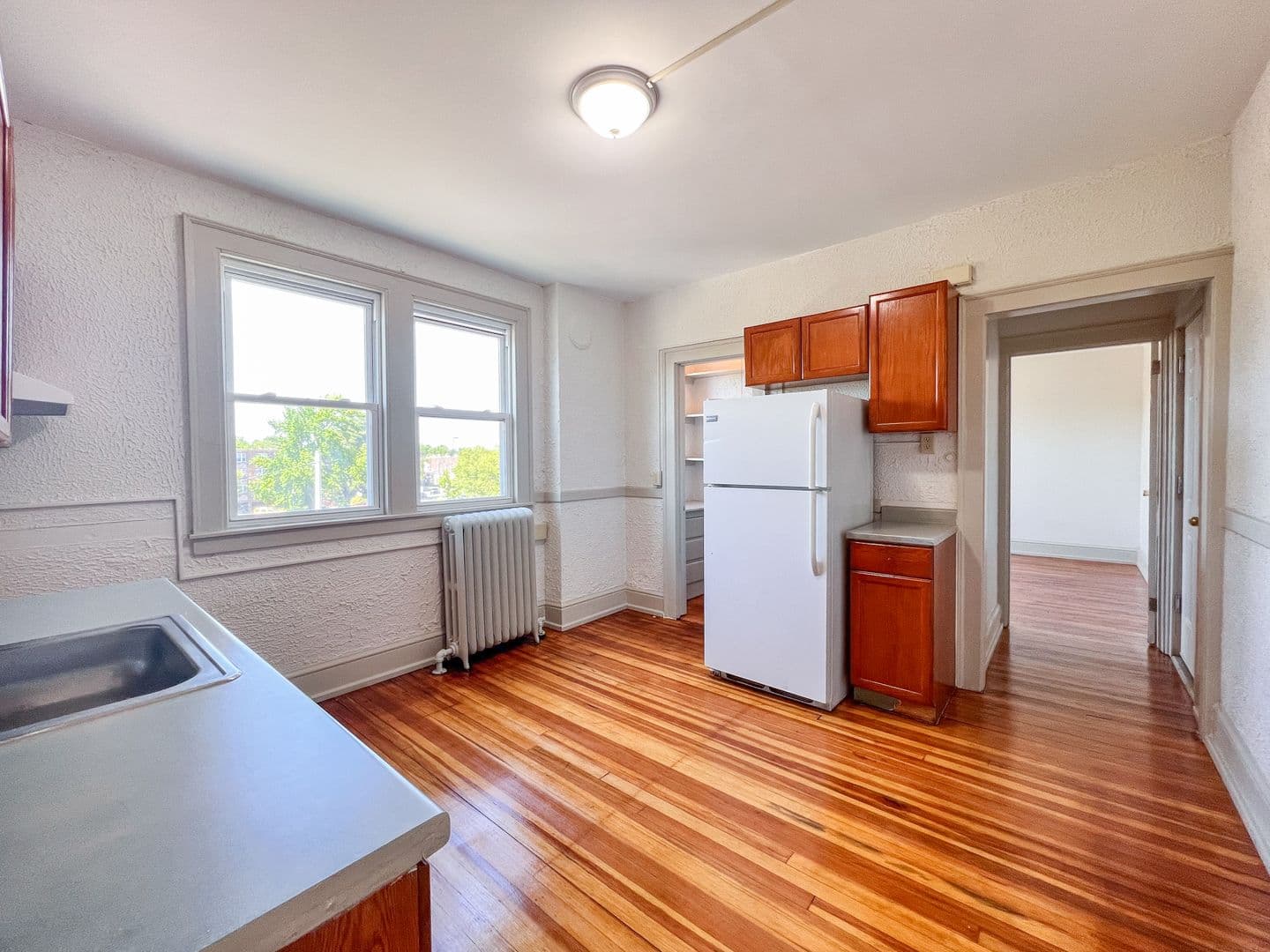 Hartford Apartment: 808-812 Maple Ave